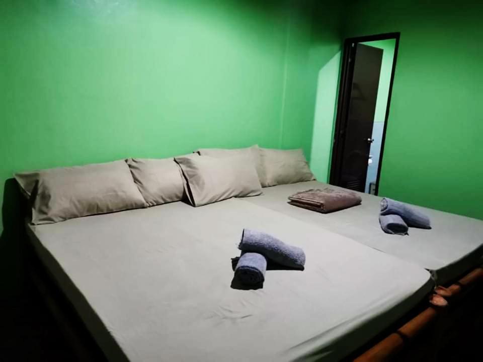 In-N-Out Hostel Siquijor Exterior foto